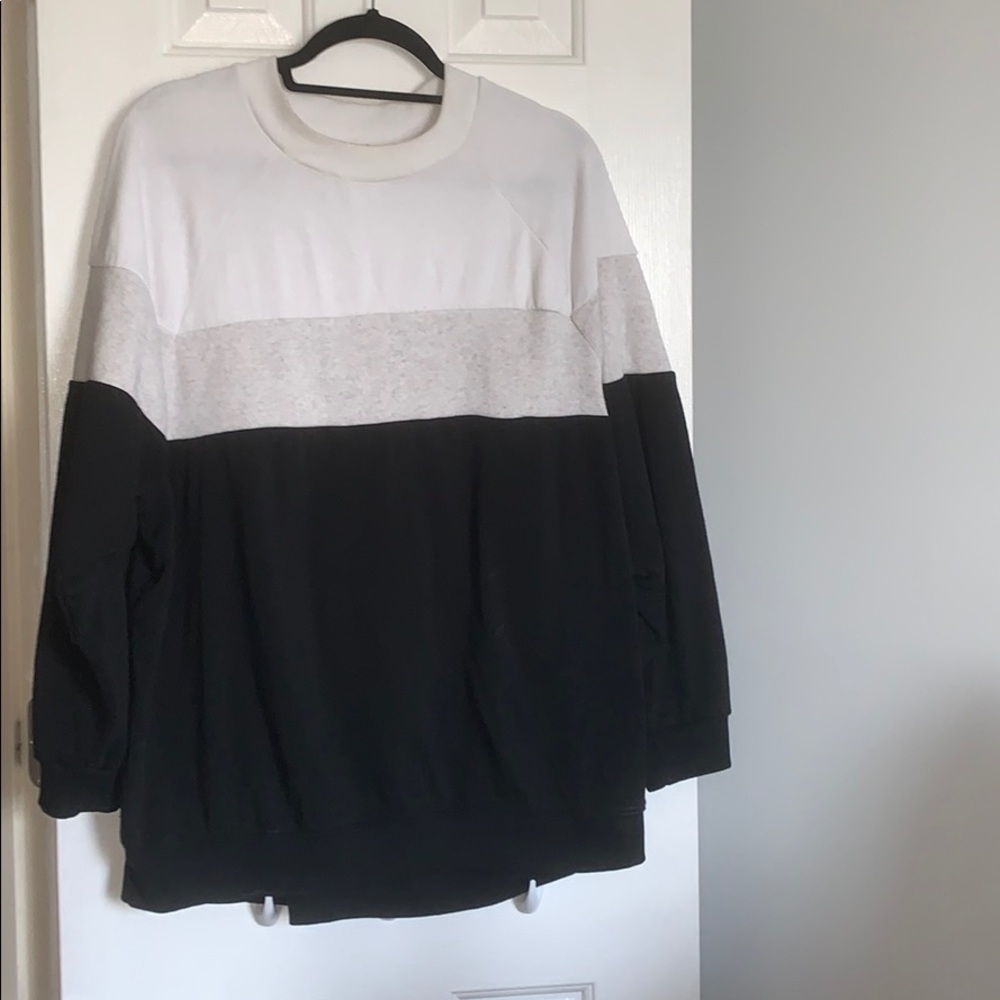 American Eagle Sweatshirt